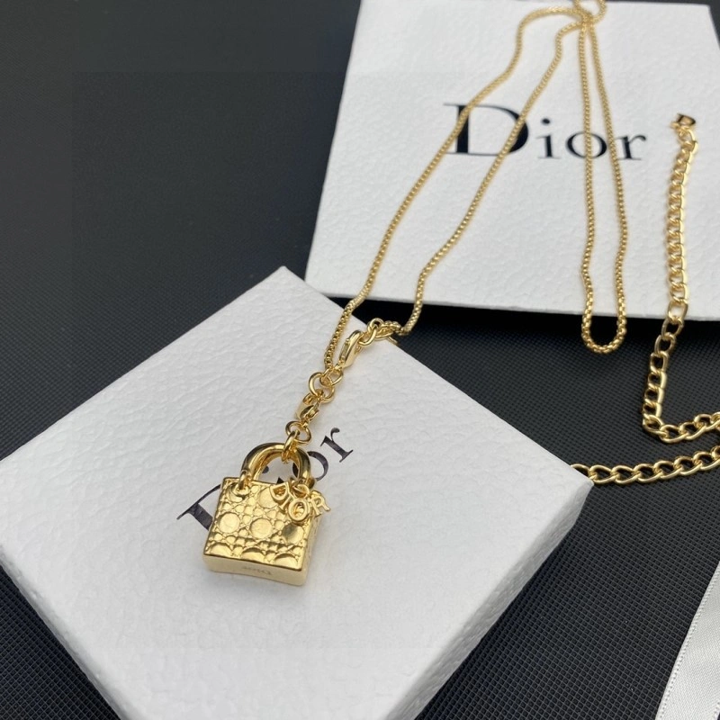 Christian Dior Necklaces Comfortable 232460