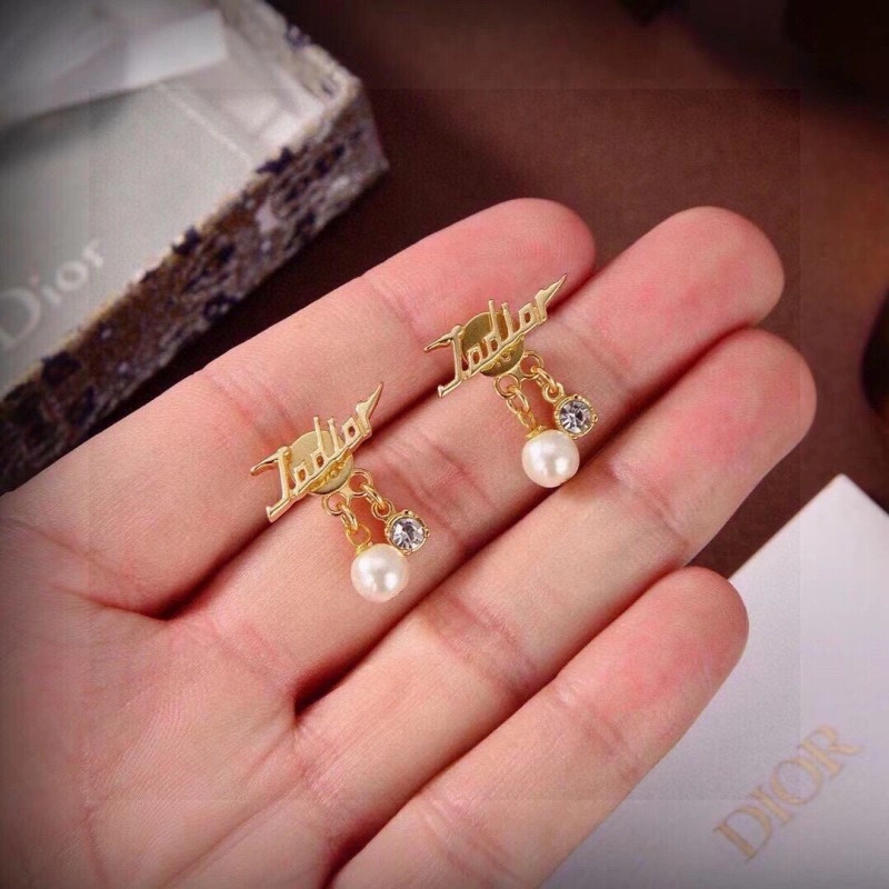 Versatile Christian Dior Necklaces 232453