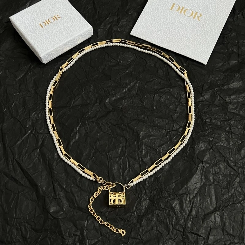 Christian Dior Necklaces Lightweight 232445