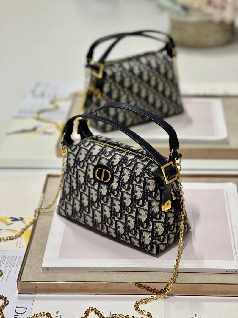 Contemporary Christian Dior Other Bags 76294