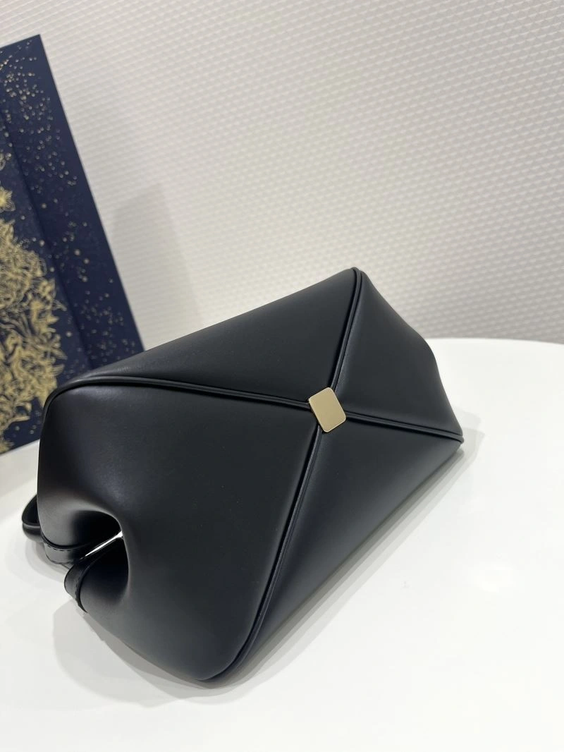 Classic Christian Dior Other Bags 76273