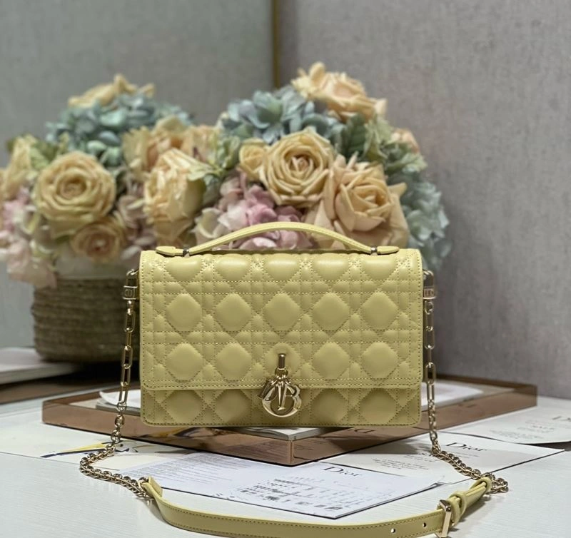 EyeCatching Christian Dior Other Bags 75838