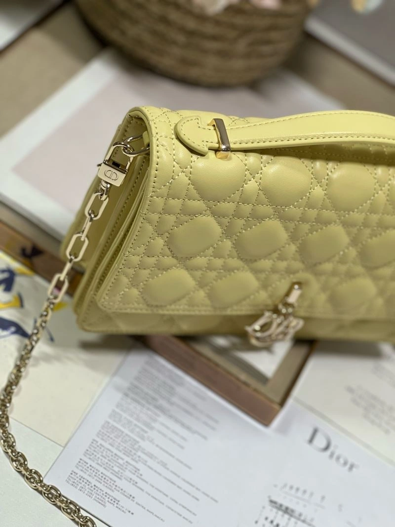 EyeCatching Christian Dior Other Bags 75838