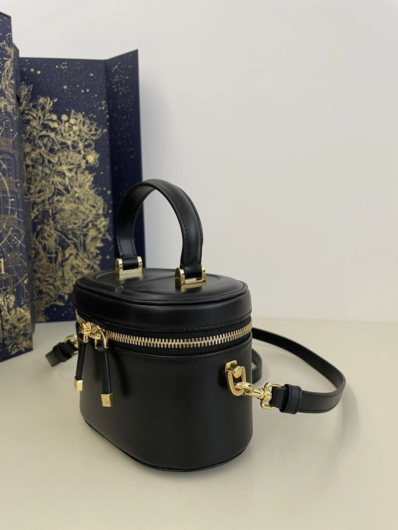 Trendsetting Christian Dior Other Bags 75803