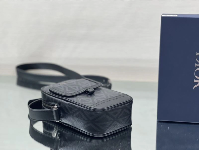 Snug Christian Dior Other Bags 75778