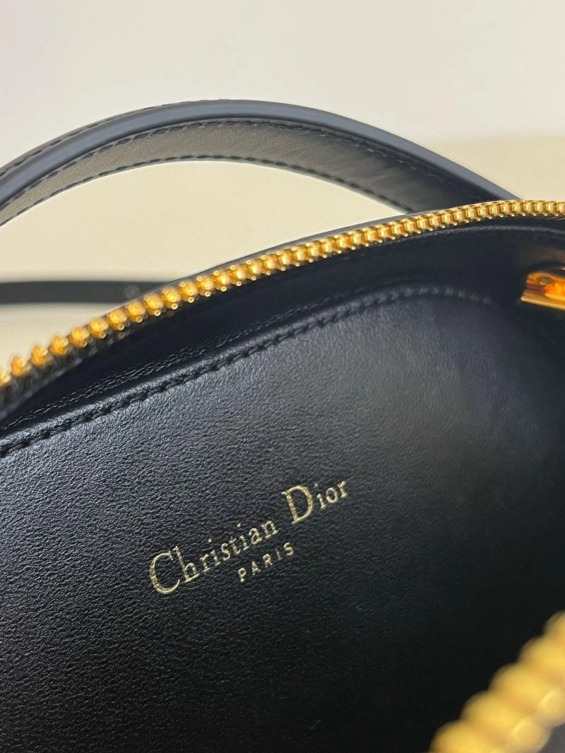 Stylish Christian Dior Other Bags 75752