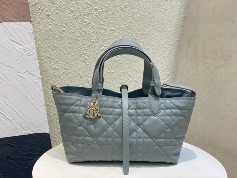 EyeCatching Christian Dior Other Bags 75732