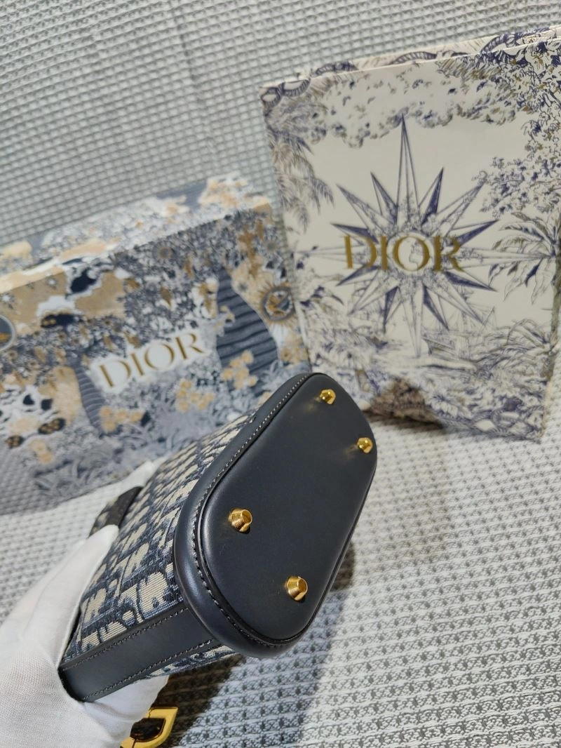 Reliable Christian Dior Other Bags 74067
