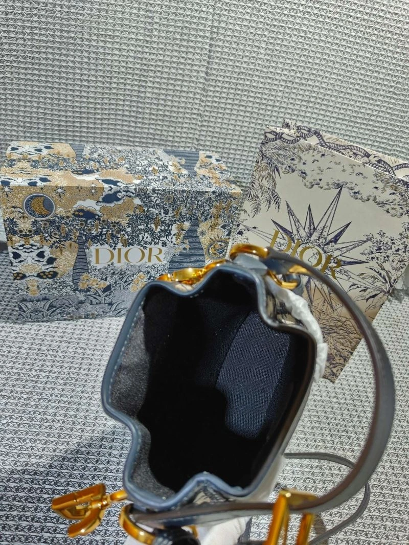 Reliable Christian Dior Other Bags 74067