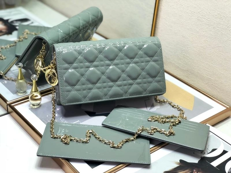 Versatile Christian Dior Other Bags 74035