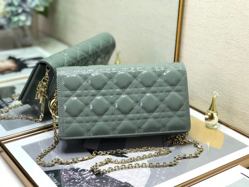 Versatile Christian Dior Other Bags 74035