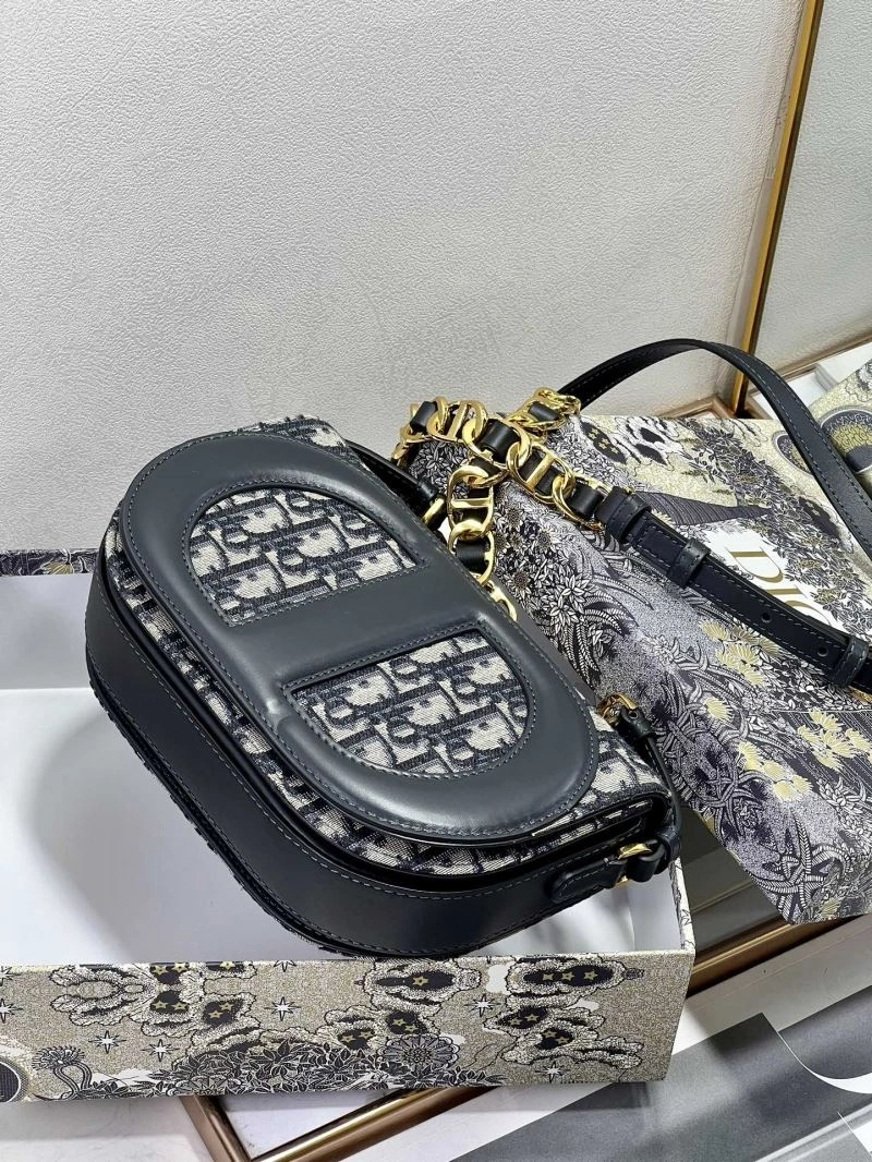 Resilient Christian Dior Other Bags 74024