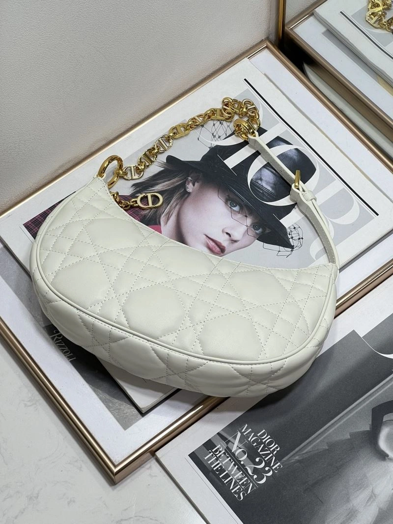 Trendy Christian Dior Other Bags 74009