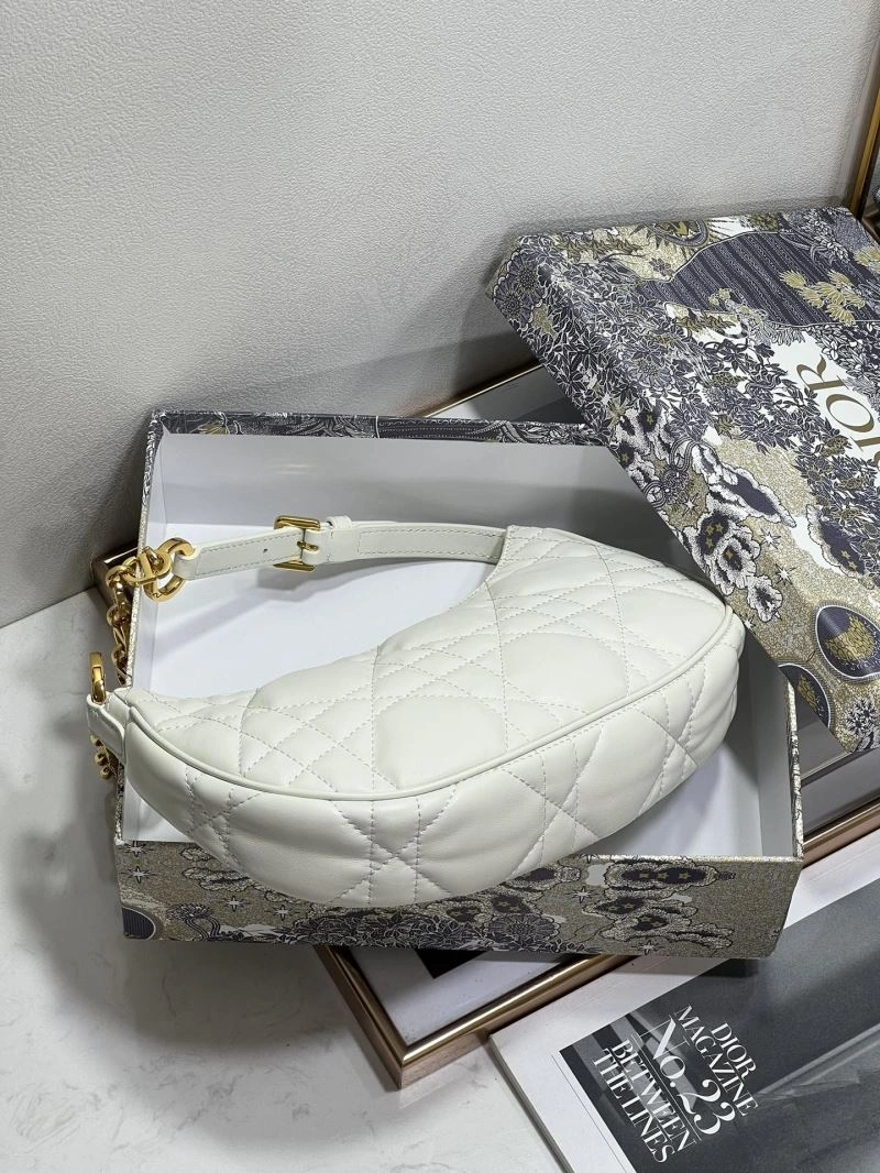 Trendy Christian Dior Other Bags 74009