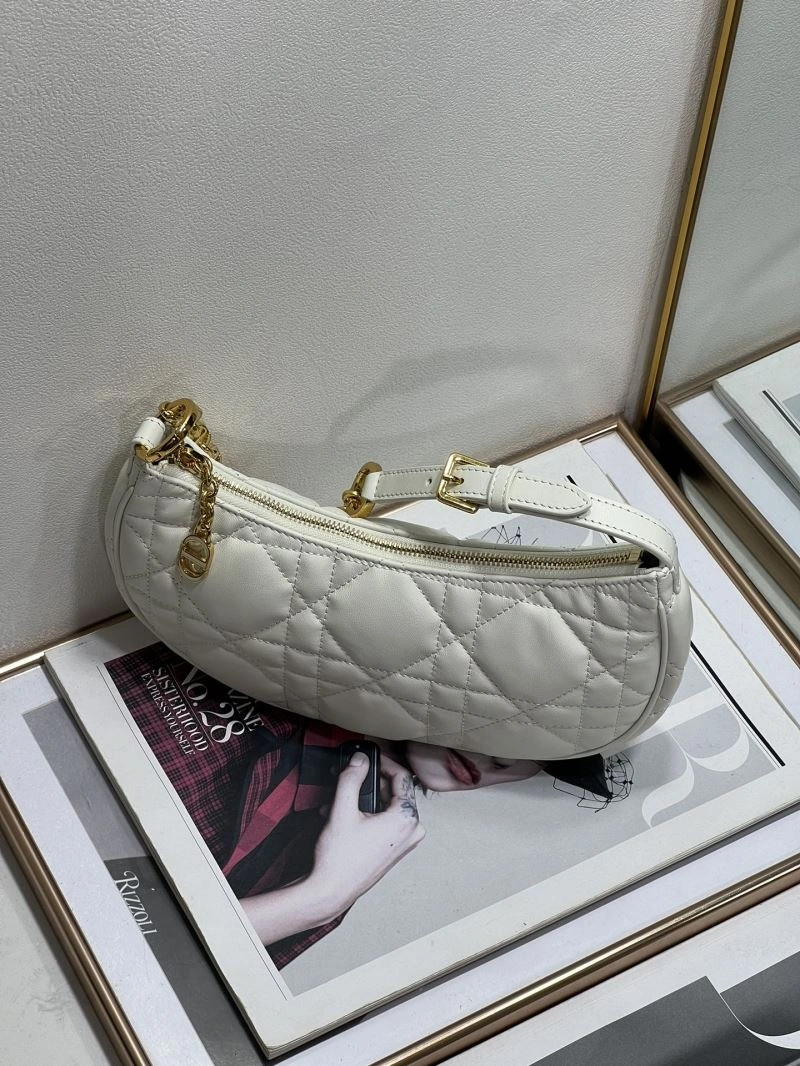 Trendy Christian Dior Other Bags 74009