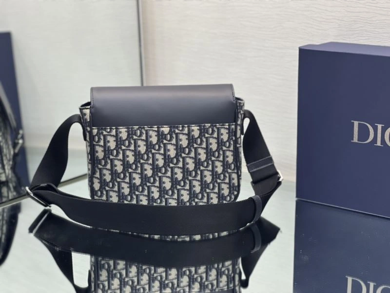 Bold Christian Dior Other Bags 73994