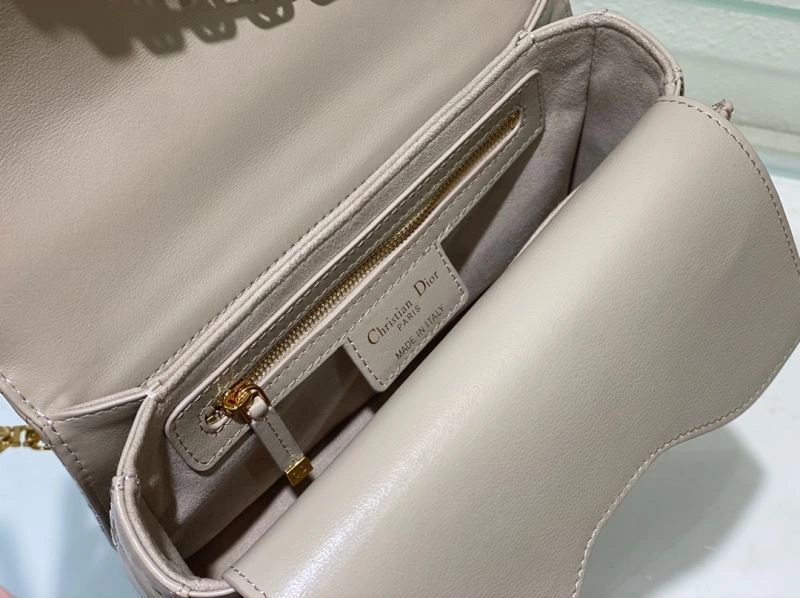 Bold Christian Dior Other Bags 73975