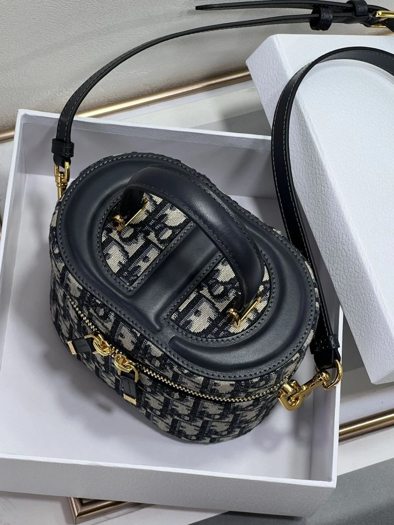 Versatile Christian Dior Other Bags 73951