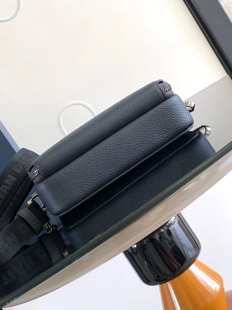 Christian Dior Other Bags Unisex 73942