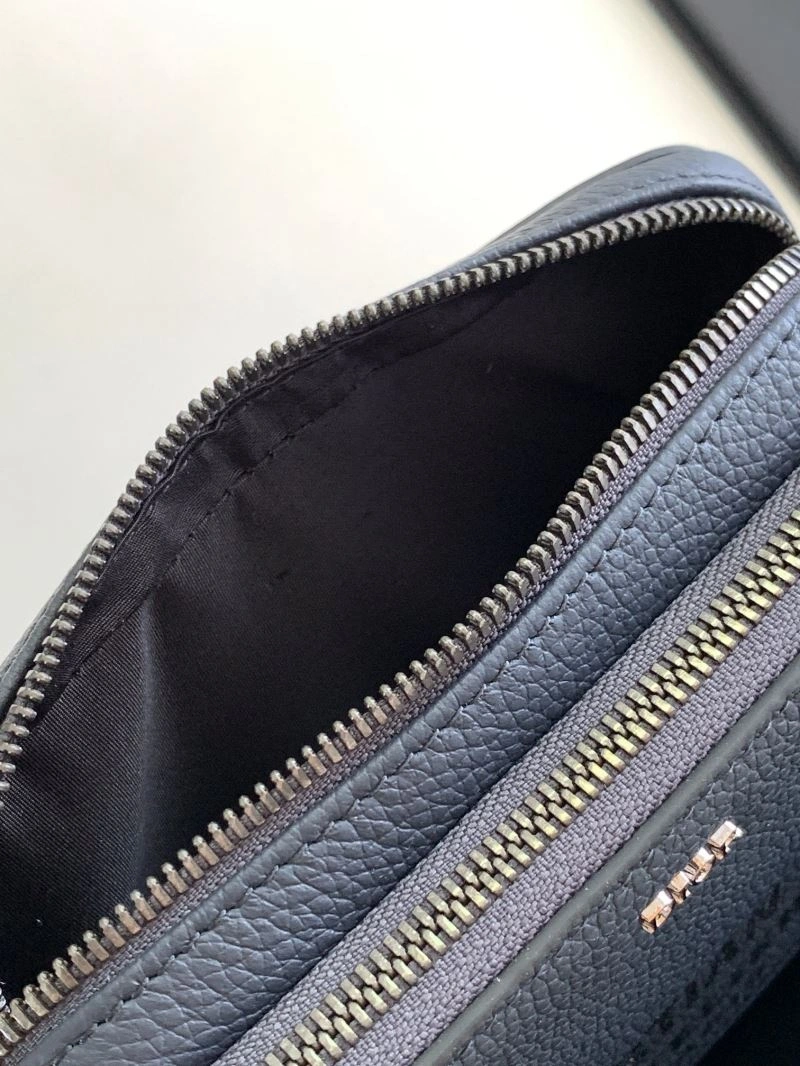 Christian Dior Other Bags Unisex 73942