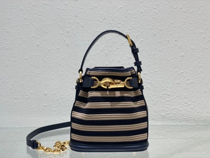 Minimalist Christian Dior Other Bags 70689