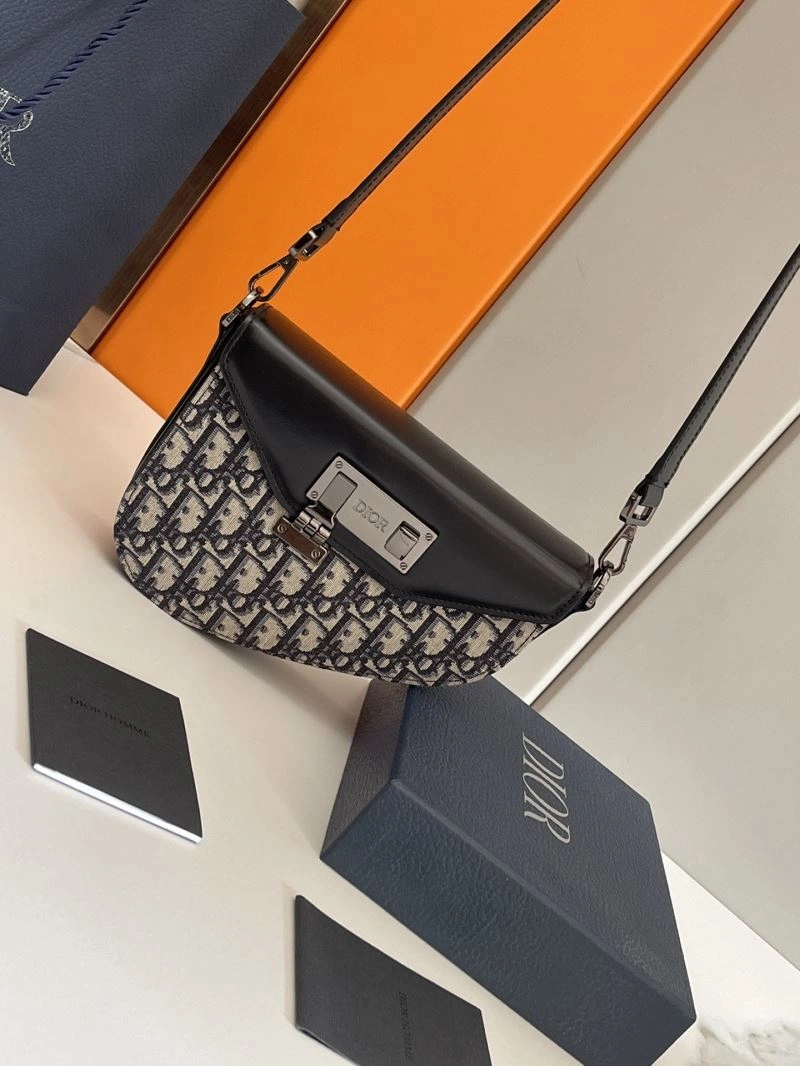 Christian Dior Other Bags ModernLook 70683