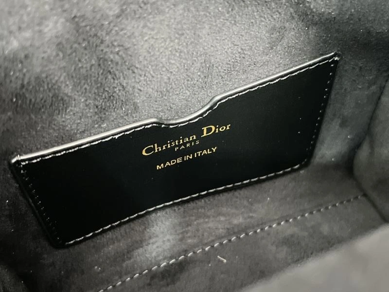 Christian Dior Other Bags Sleek 70687