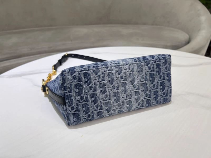 Sophisticated Christian Dior Other Bags 70662