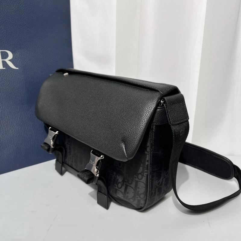 Modern Christian Dior Other Bags 70642
