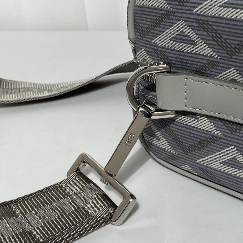 EyeCatching Christian Dior Other Bags 70632