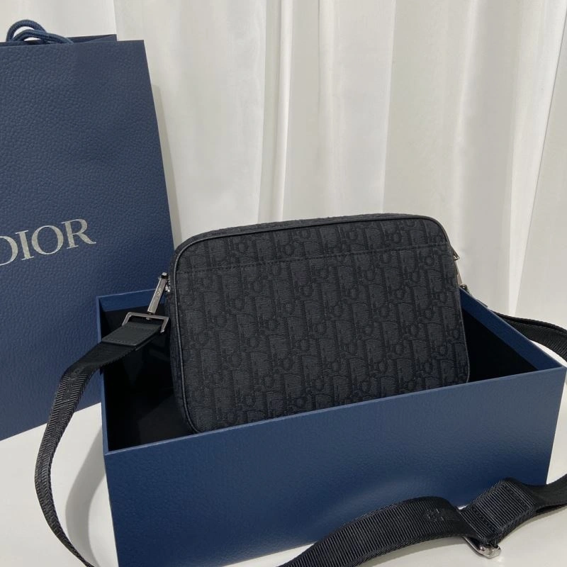 WellDesigned Christian Dior Other Bags 70631