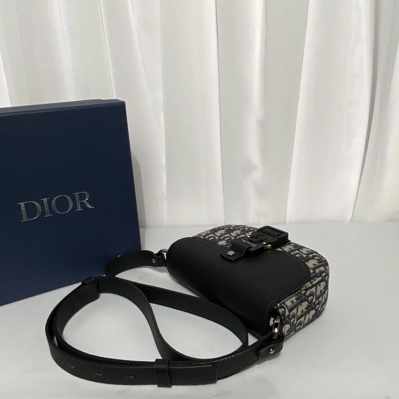 EyeCatching Christian Dior Other Bags 70625