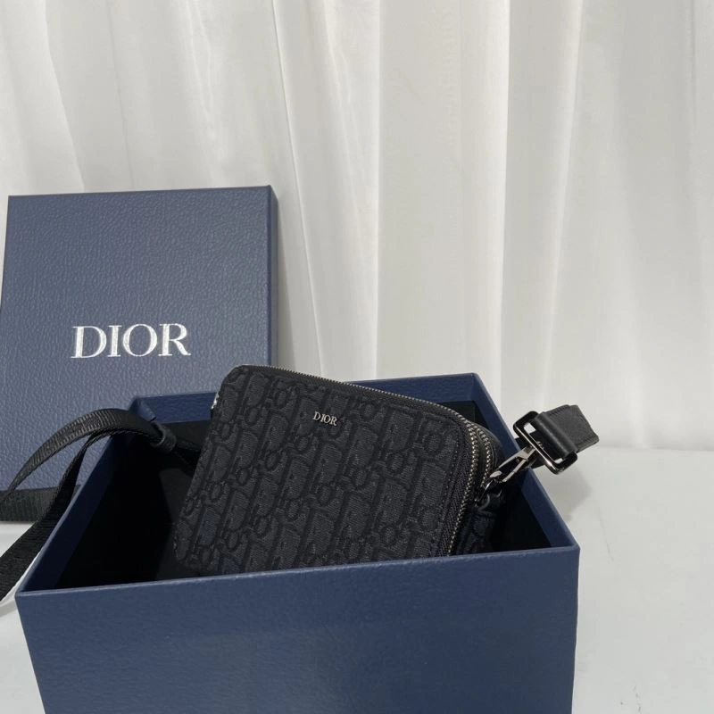 Snug Christian Dior Other Bags 70624