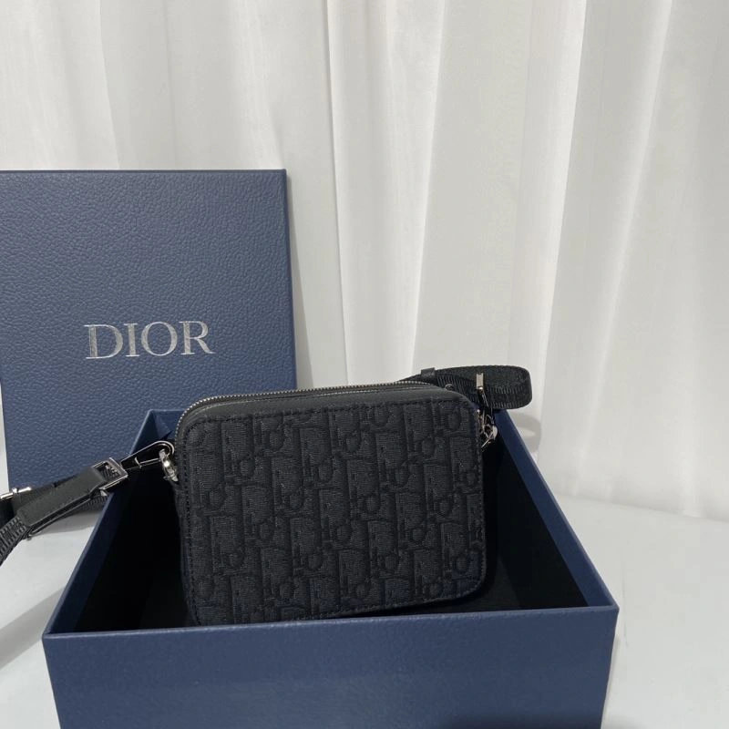 Snug Christian Dior Other Bags 70624