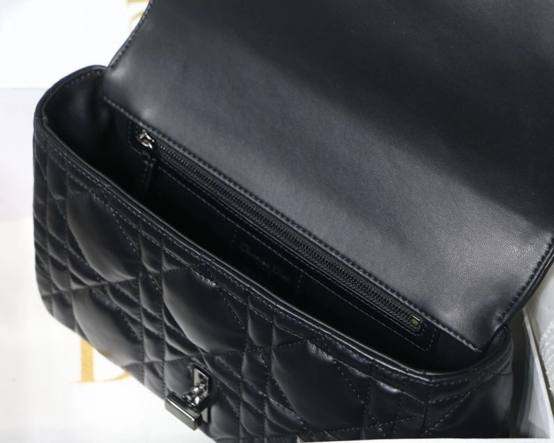 WellDesigned Christian Dior Other Bags 70601