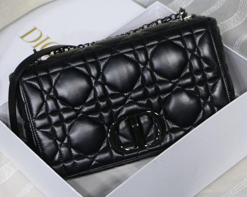 Chic Christian Dior Other Bags 70605