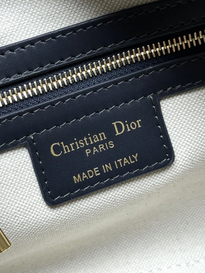Reliable Christian Dior Other Bags 70593