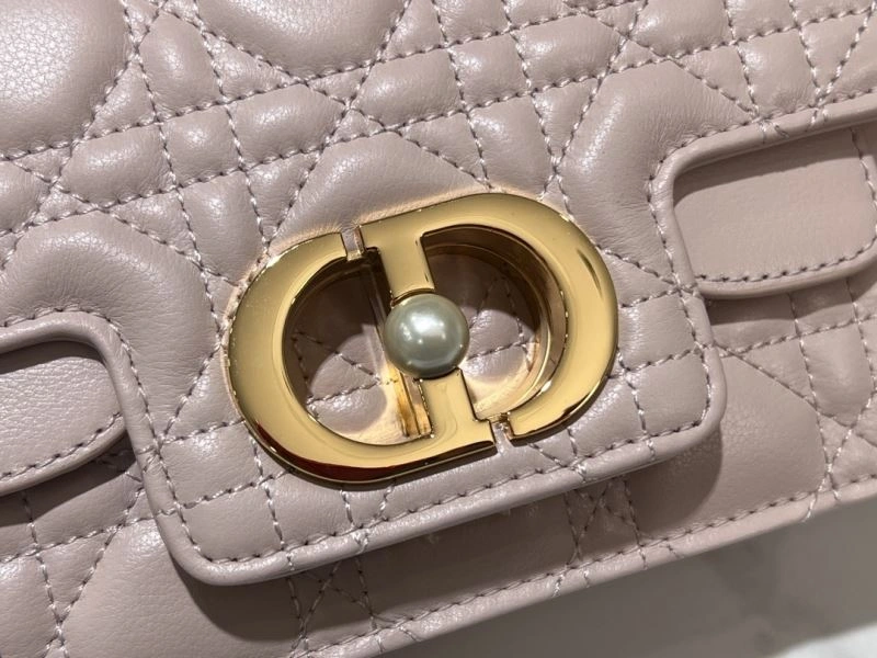 Unique Christian Dior Other Bags 70580