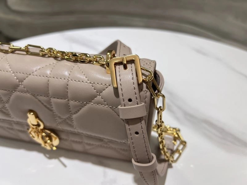Christian Dior Other Bags Vibrant 70573