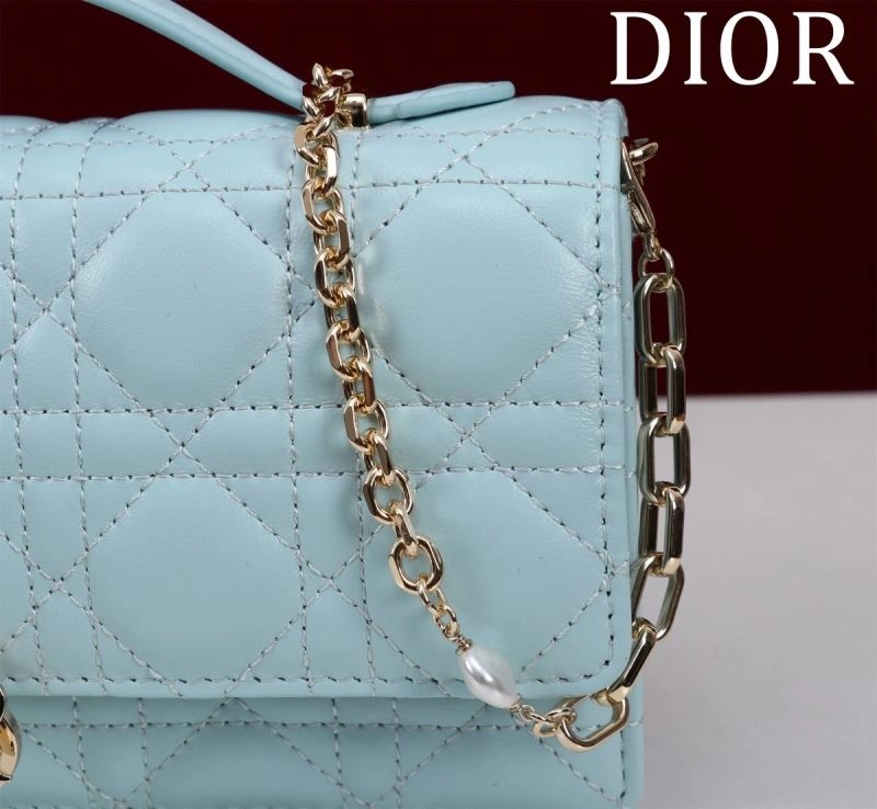 Vibrant Christian Dior Other Bags 63942