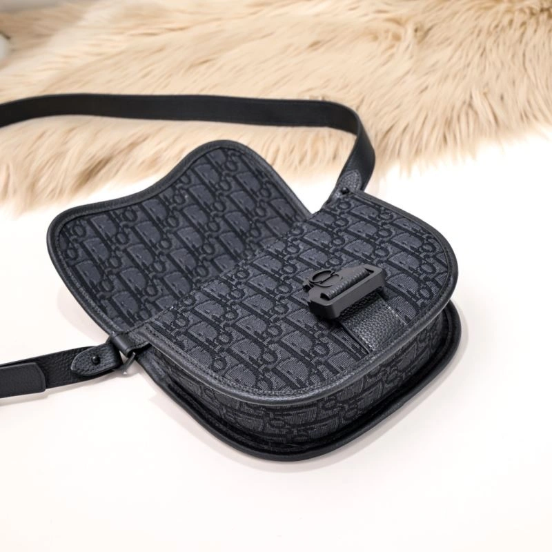 Trendy Christian Dior Other Bags 77065