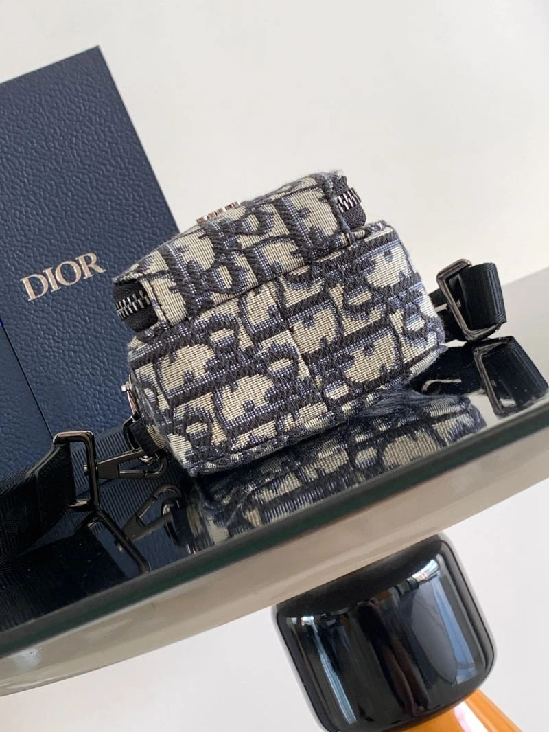 Contemporary Christian Dior Other Bags 76923