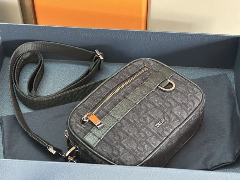 Resilient Christian Dior Other Bags 76919
