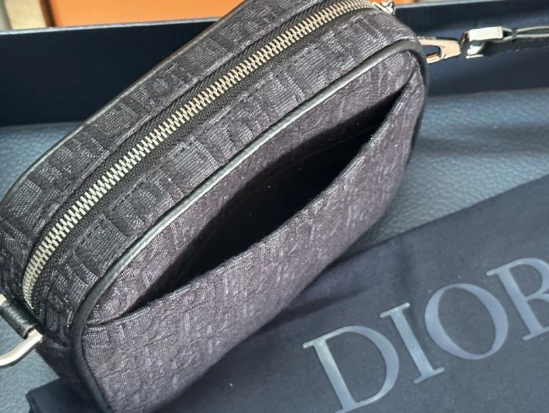 Resilient Christian Dior Other Bags 76919