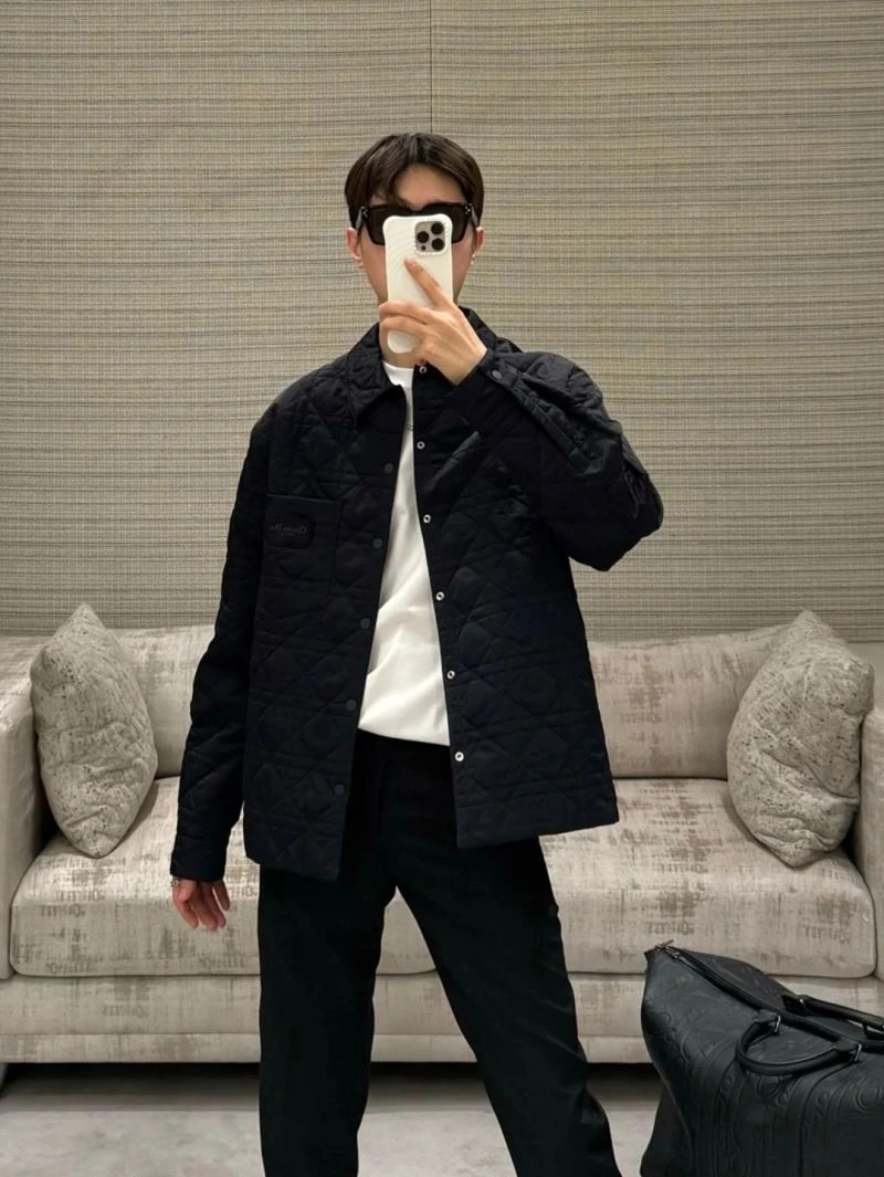 Efficient Christian Dior Outwear 117524
