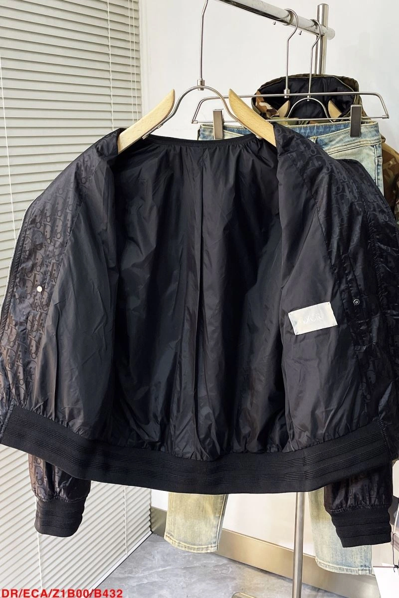 Sophisticated Christian Dior Outwear 117805