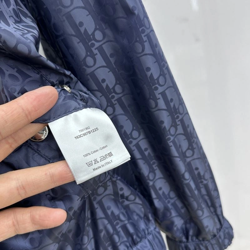ComfortFit Christian Dior Outwear 117804