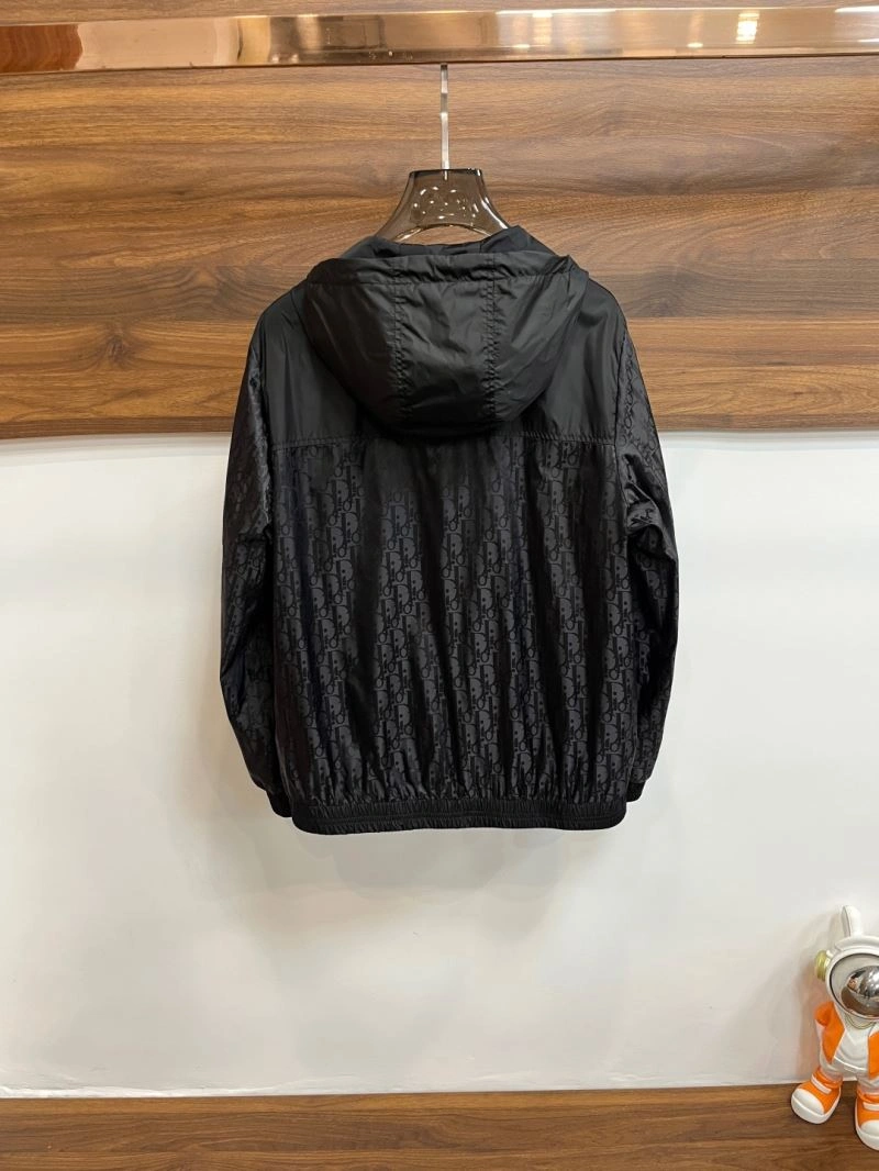 Stylish Christian Dior Outwear 117777