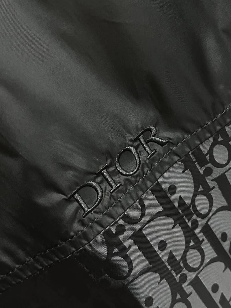 Stylish Christian Dior Outwear 117777