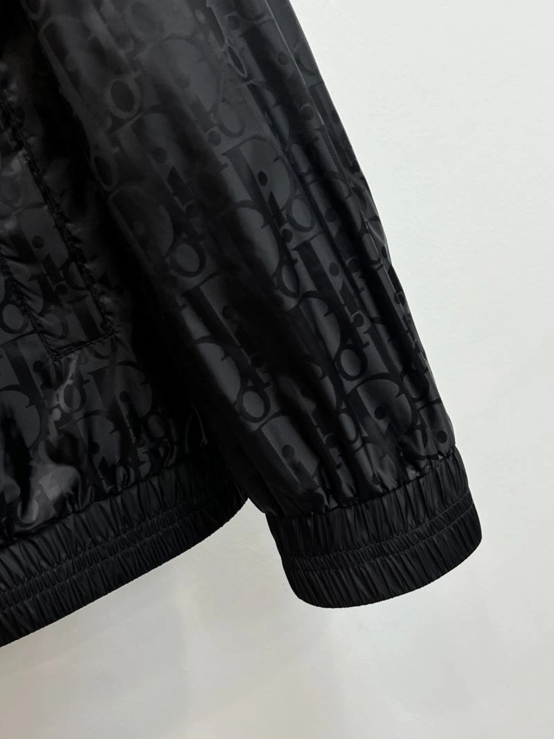 Stylish Christian Dior Outwear 117777